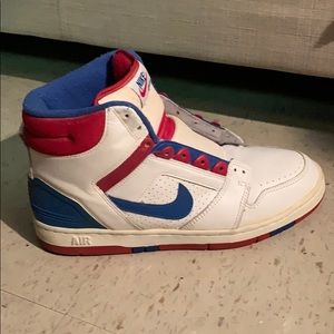 2002 Air Force 2 varsity red/white/royal blue sz13